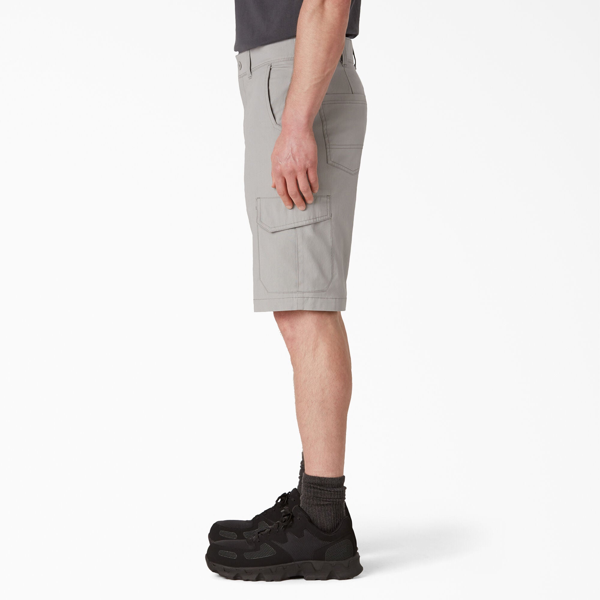 FLEX Cooling Regular Fit Cargo Shorts. 11 - Image 3