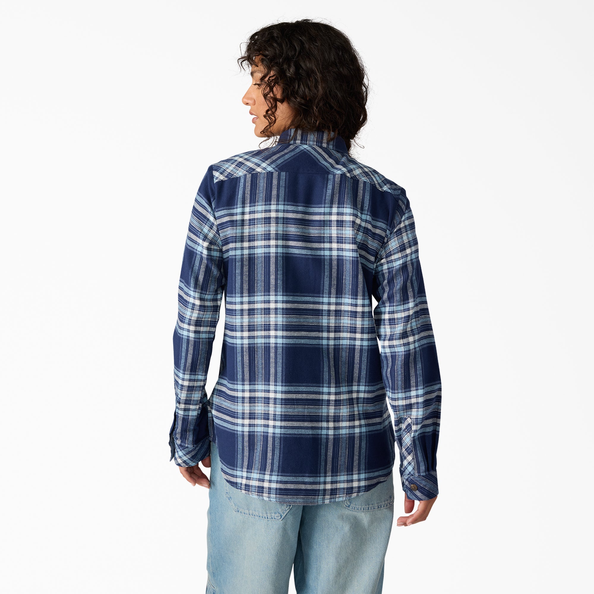 Women's Plaid Flannel Long Sleeve Shirt - Image 2