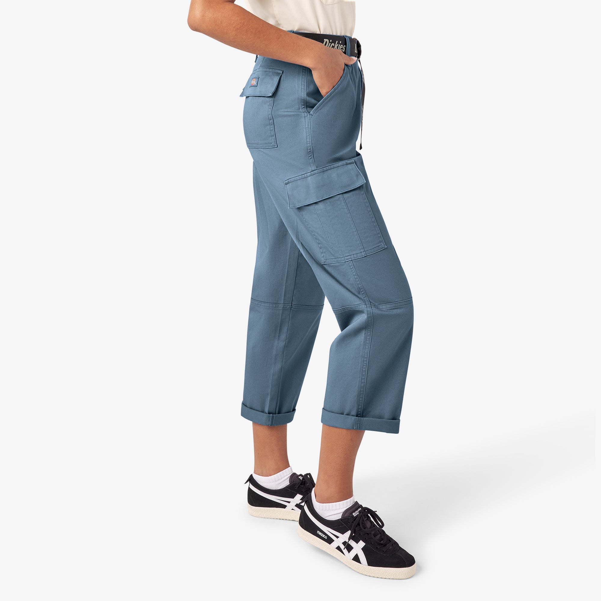 Women's Relaxed Fit Cropped Cargo Pants - Image 4