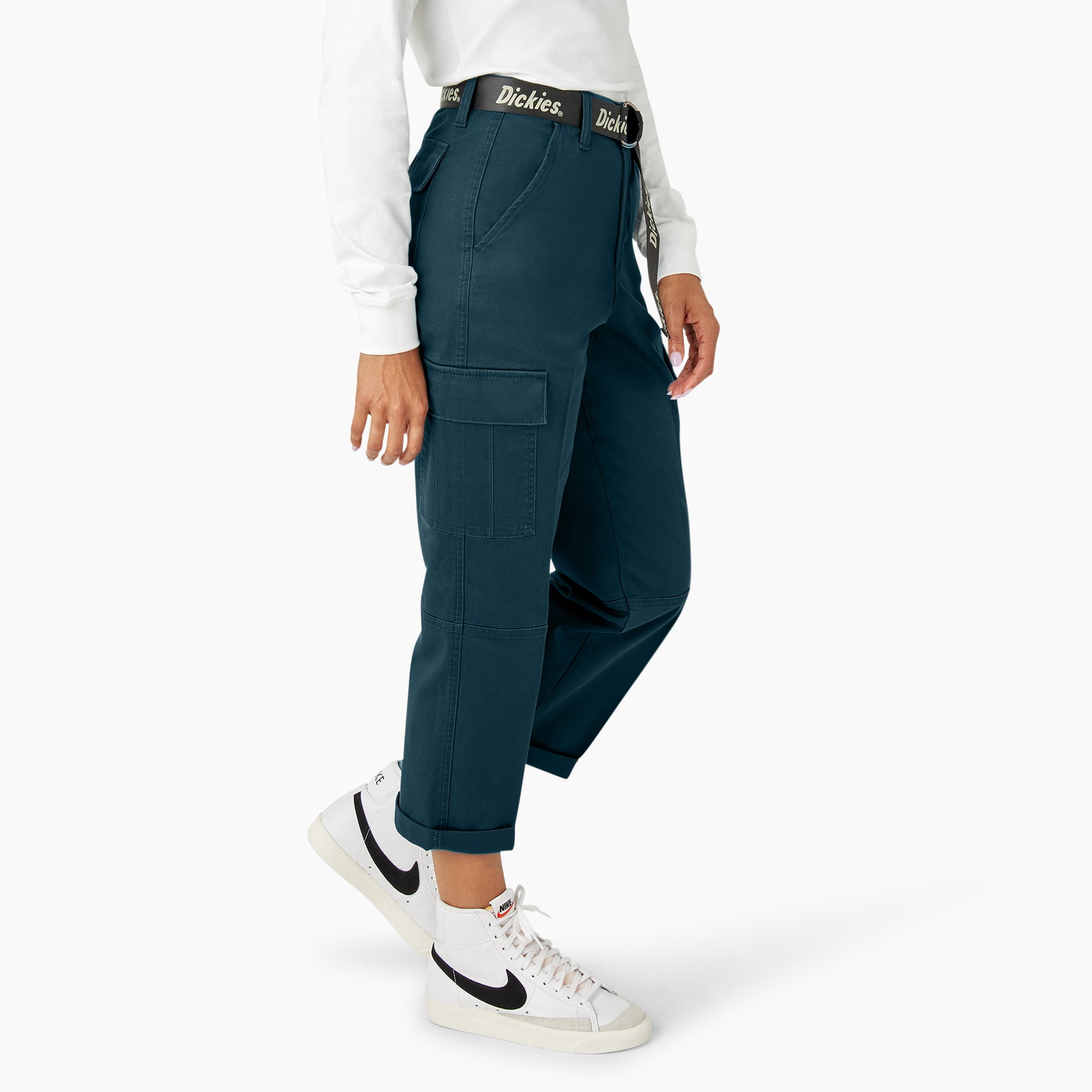 Women's Relaxed Fit Cropped Cargo Pants - Image 4