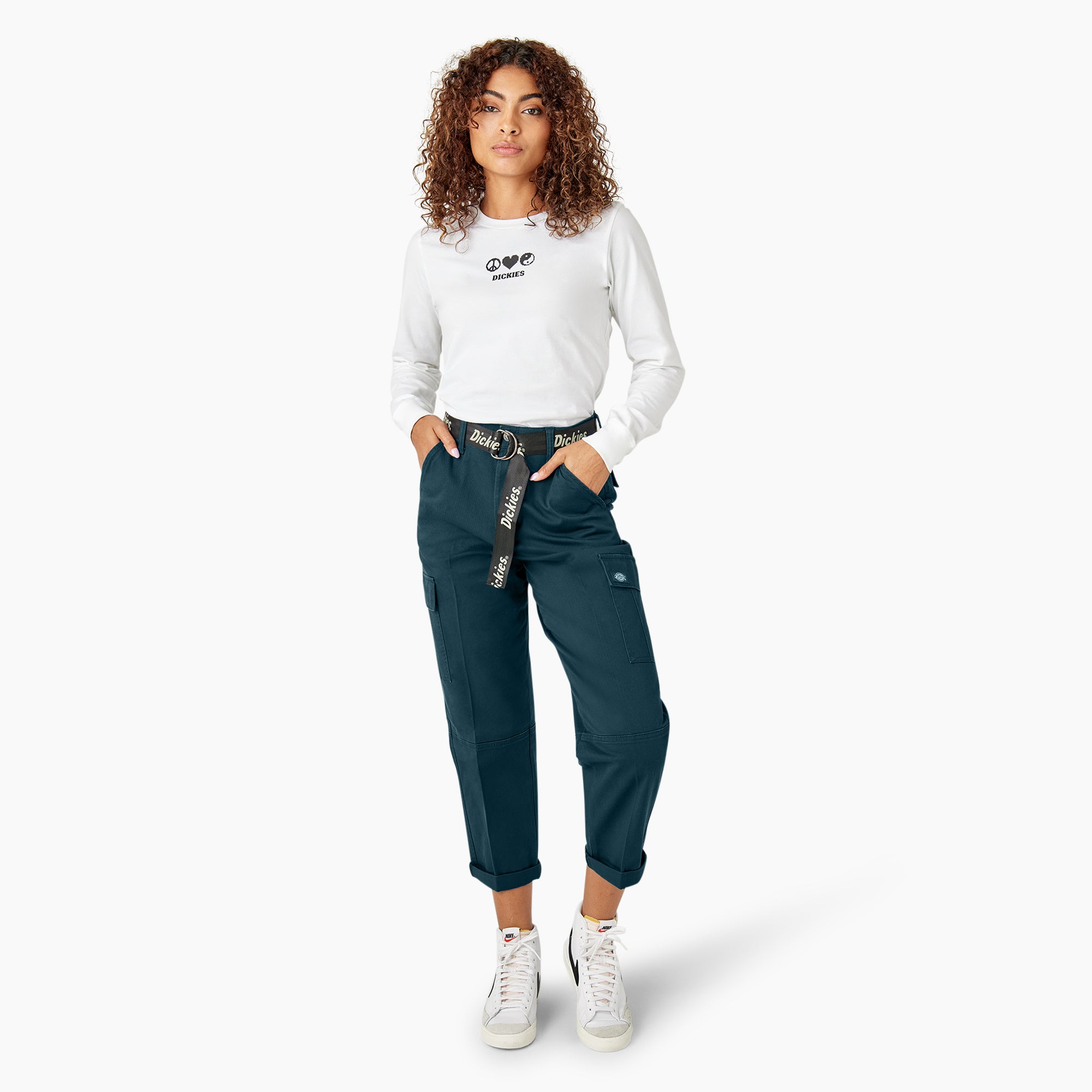 Women's Relaxed Fit Cropped Cargo Pants - Image 5