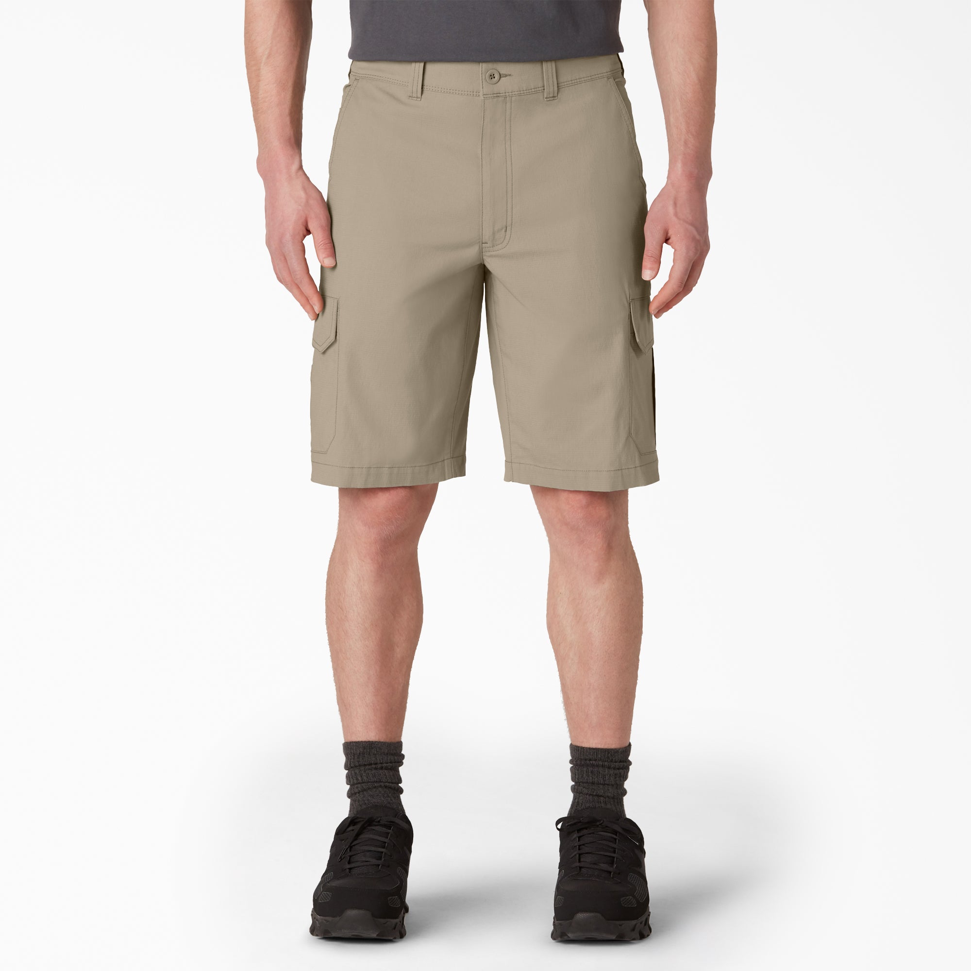 FLEX Cooling Regular Fit Cargo Shorts. 11